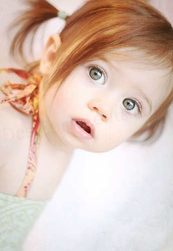 Baby with beautiful eyes - DesiComments.com