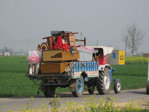 Pind toh shehar val nu…