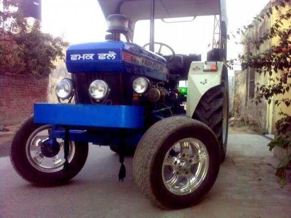 Chammak Challo - Tractor
