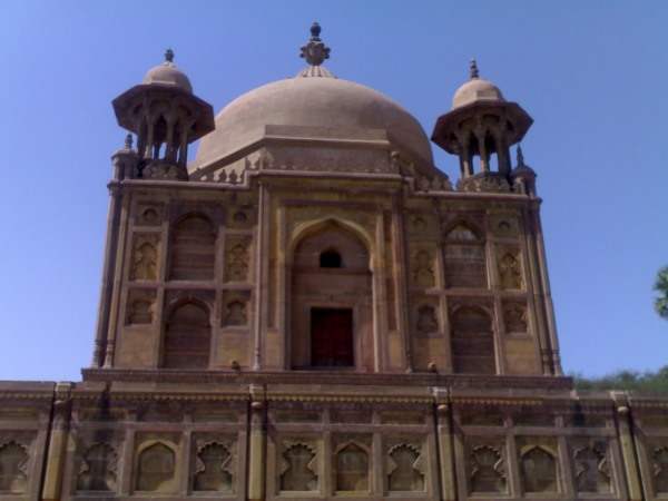 Khusro Bagh, Allahabad