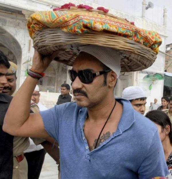 Ajay devgan at ajmer sharif dargah