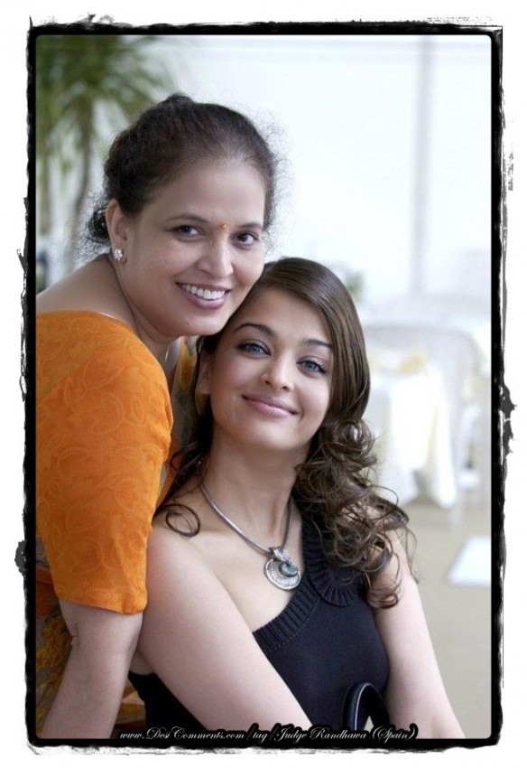 Aishwarya Rai With Her Mom