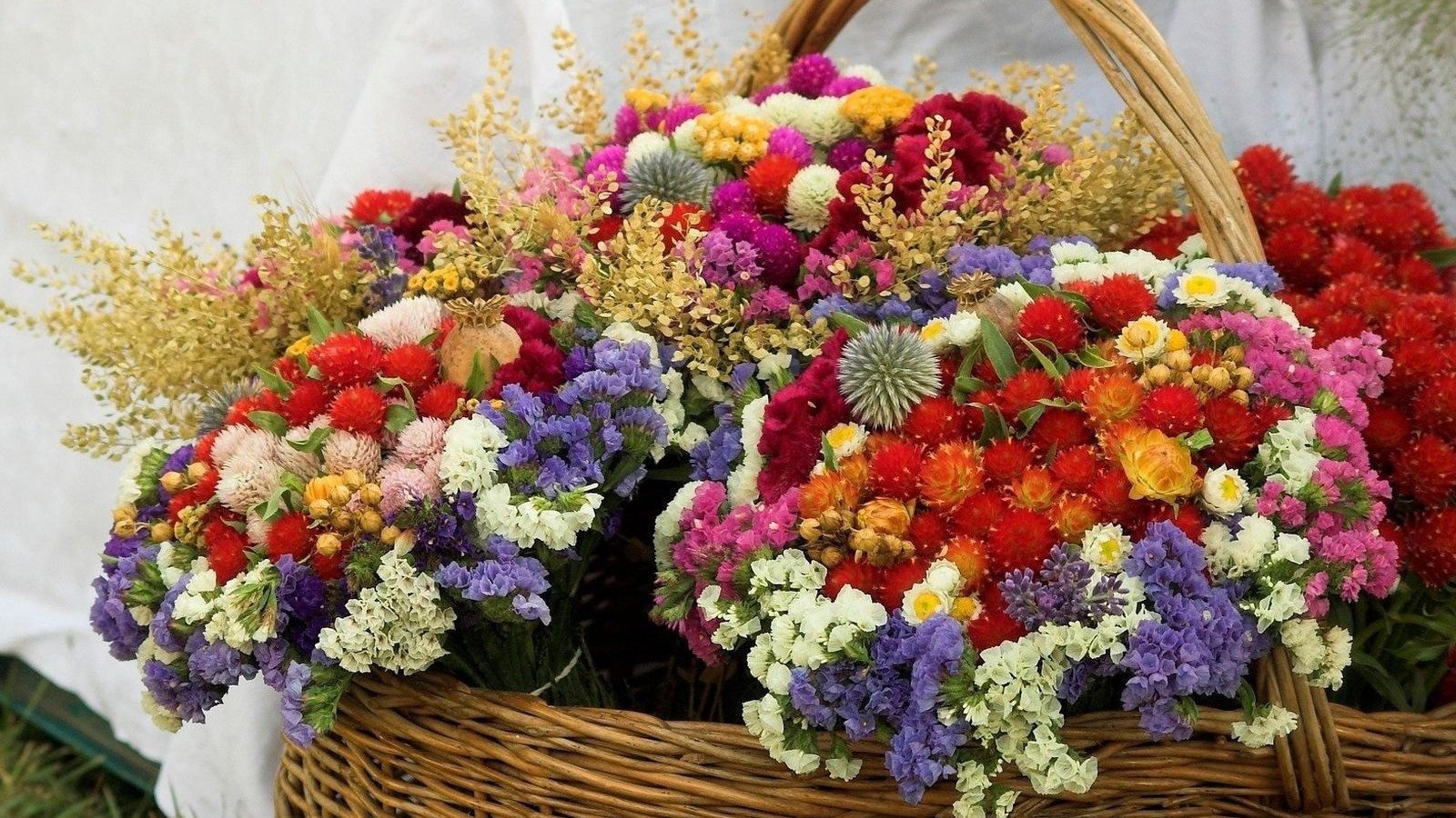 Bunch Of Flowers - DesiComments.com