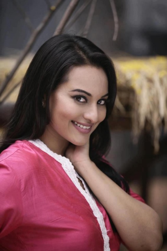 Image Of Sonakshi Sinha