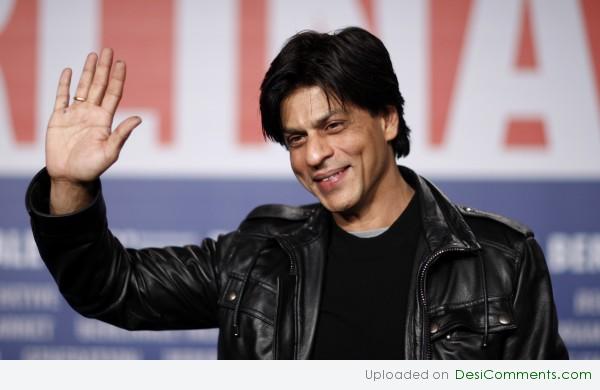 Shahrukh Khan Waving His Hand