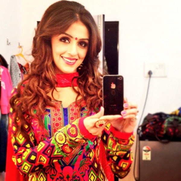 Selfie By Aarti Chhabria