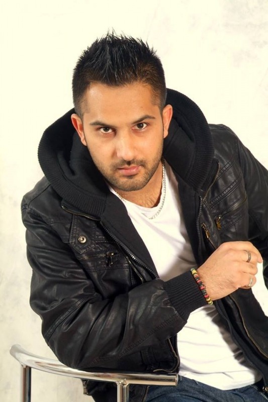 Amar Sajaalpuri In Black Jacket Image