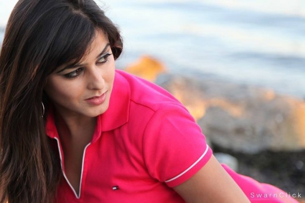 Anshu Sawhney In Pink T – Shirt