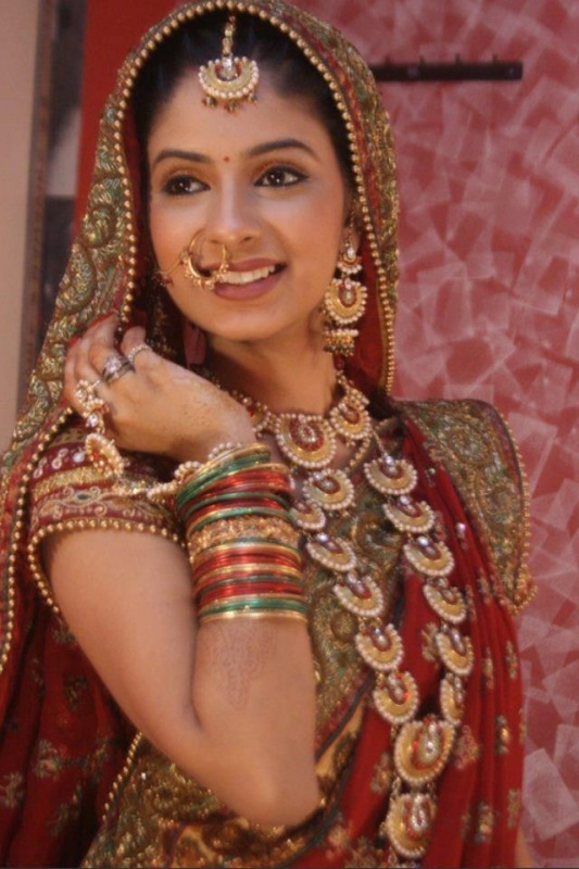 Avantika Hundal looking Beautiful