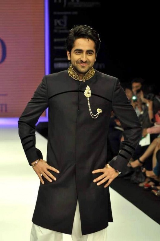 Ayushman Khurana Looking Smart