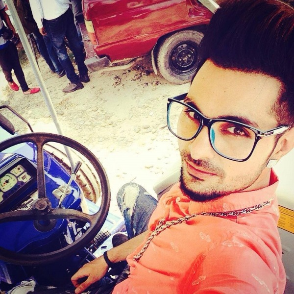 B jay randhawa On Tractor