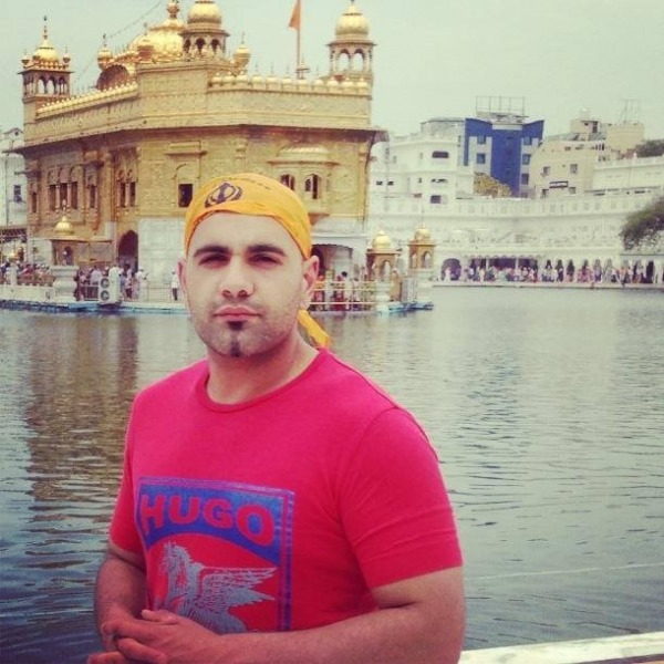 Benny Dhaliwal At Golden Temple