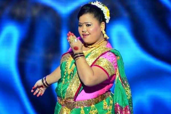 Bharti Singh Side Pose