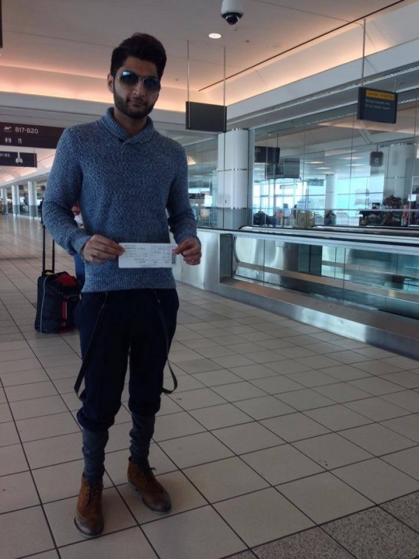 Bilal Saeed At Airport