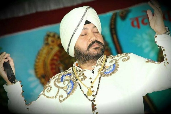 Daler Mehndi  In White Turban