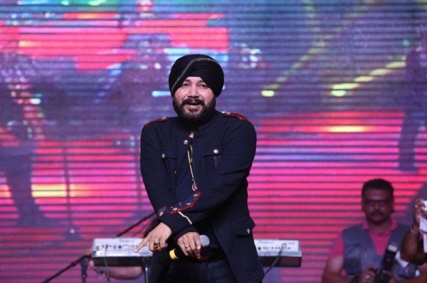 Daler Mehndi In Black Coat