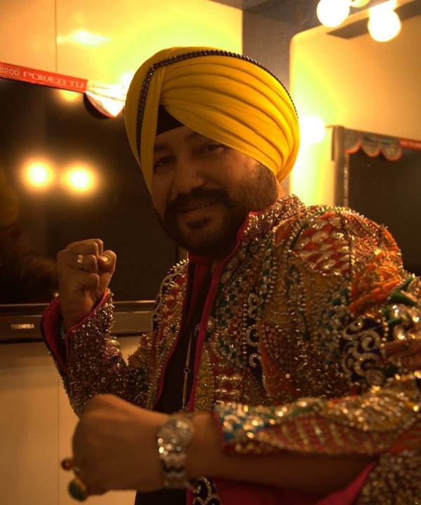 Daler Mehndi Looking Smart