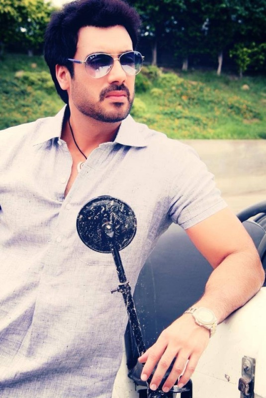 Gavie Chahal Looking Cool In Sunglass