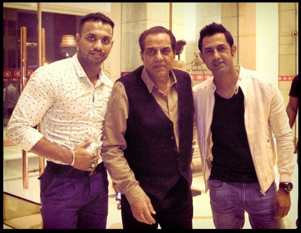 Girik Aman With Dharmendra And Gippy