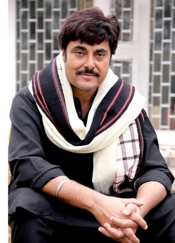 Guggu Gill in Black Kurta Pajama