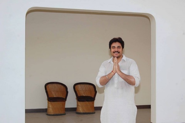 Guggu Gill Looking Good in White Kurta Pajama