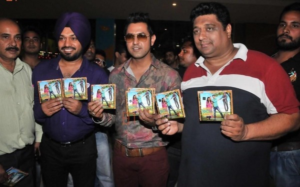 Gurpreet Ghuggi With bhaji in problem Cast Team