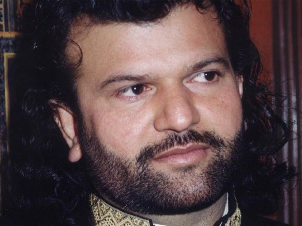 Hans Raj Hans Face Closeup