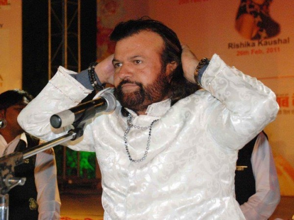 Hans Raj Hans In White Dress