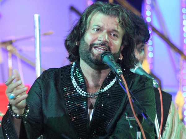 Hans Raj Hans Looking Good