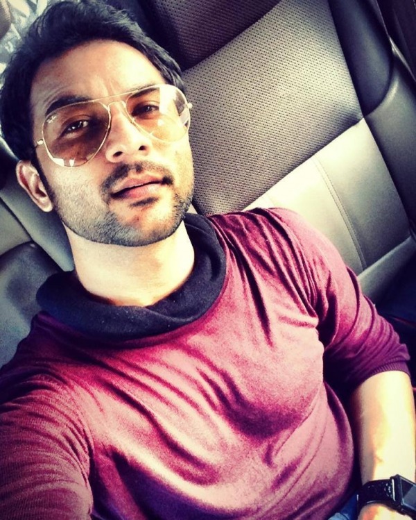 Harish Verma In Car