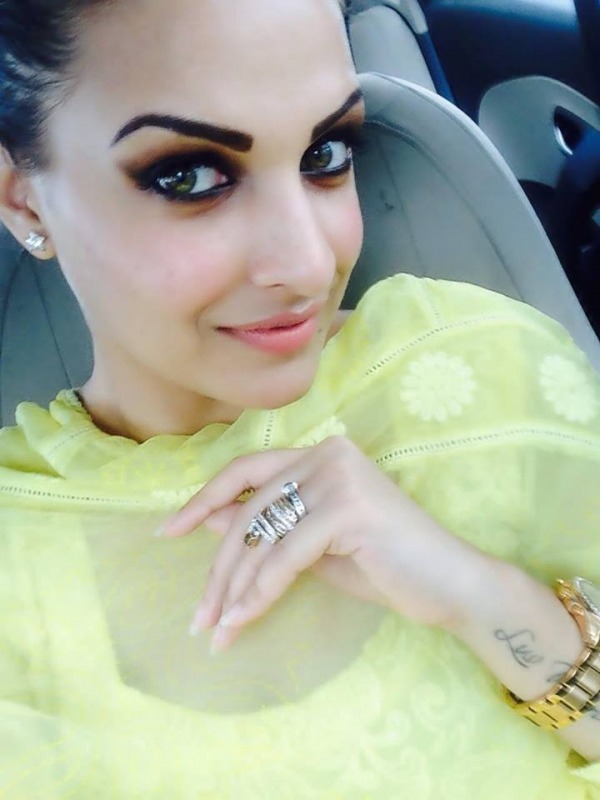 Himanshi Khurana In Car