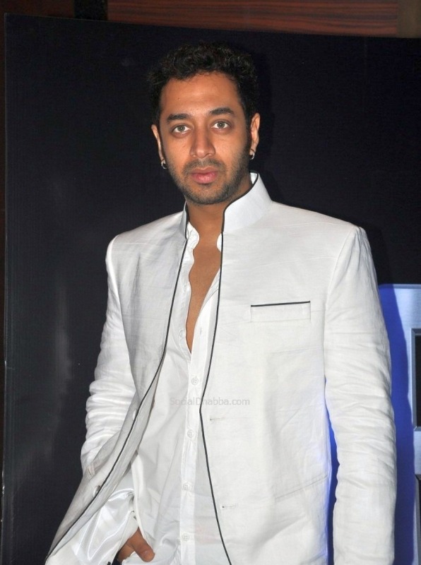 Hiten Paintal In White Coat