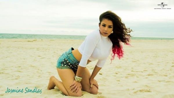Jasmine Sandlas At Beach