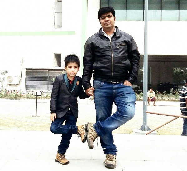 Md Asgar Ahmad With Kid