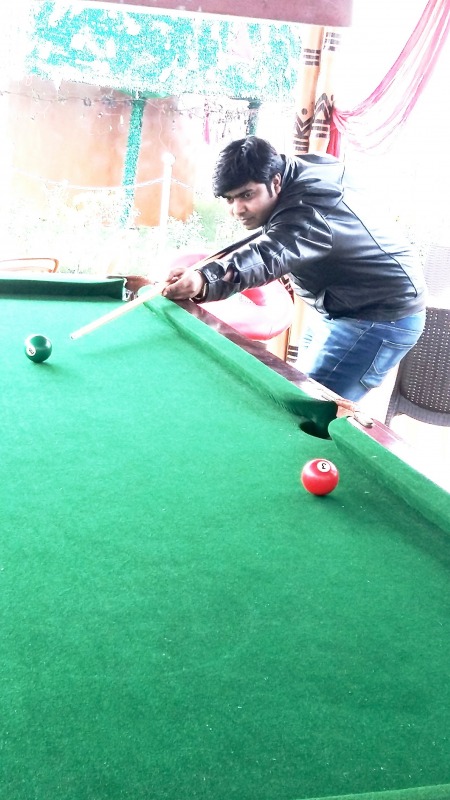 Md Asgar Ahmad Playing Pool