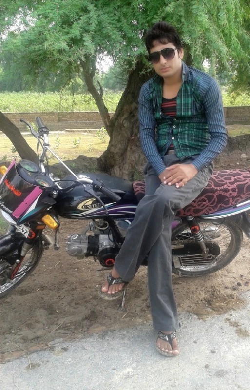 Aqeel Saghar Karampur