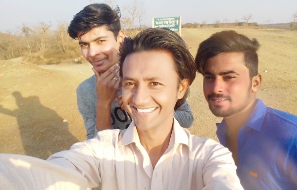 Javed Shah Khajrana with Friends