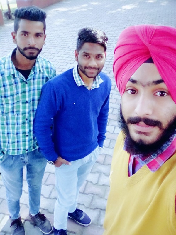 Inder Shampuria with friends Rahul And Ajit