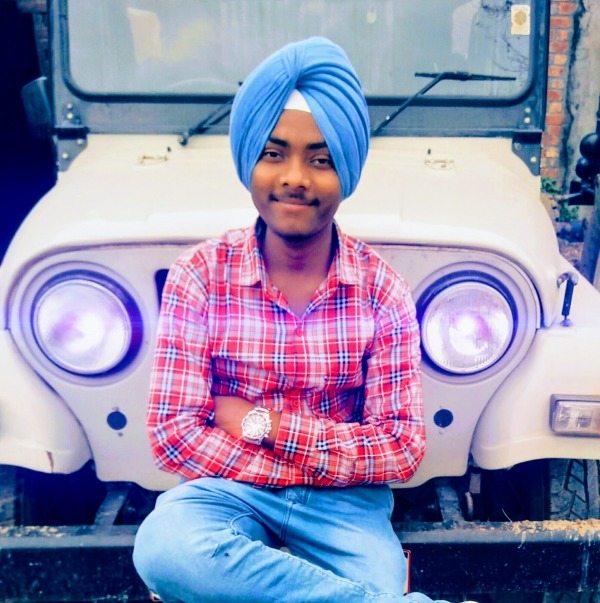 O billo jatt pura kaim Kade kudiyan de veham Jadon aave thar te