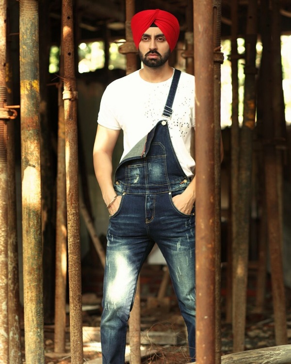 Simarjeet Nagra Looking Nice