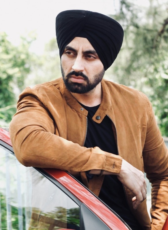 Turbaned Actor Simarjeet Nagra