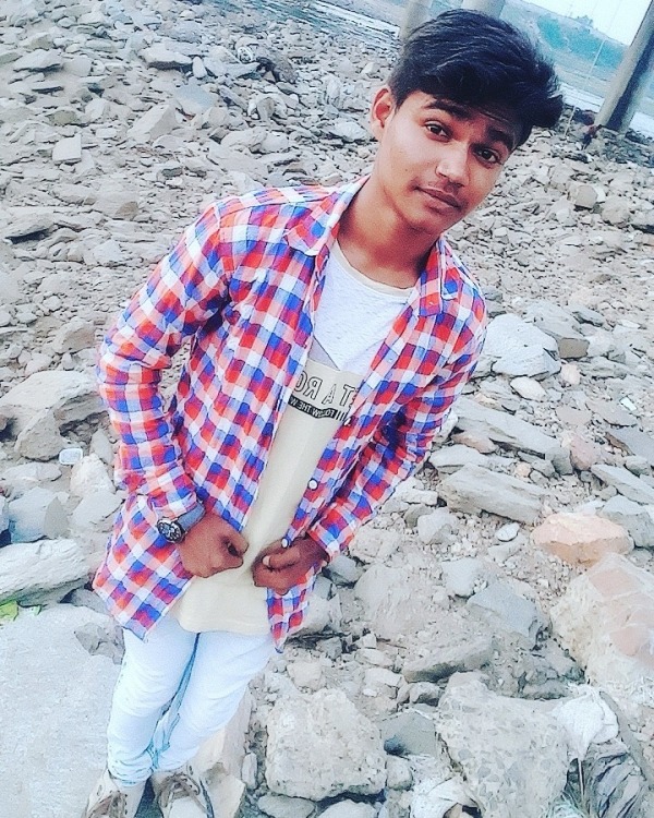 Sameer Khan Giving Pose