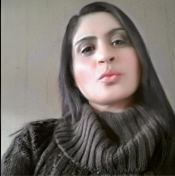 Nazia Ali Making Pout