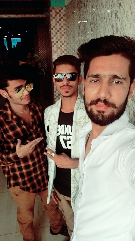 Picture Of Danish Khan With His Friends