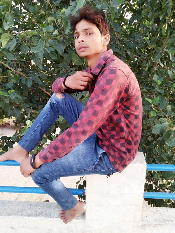 Tasleem Khan