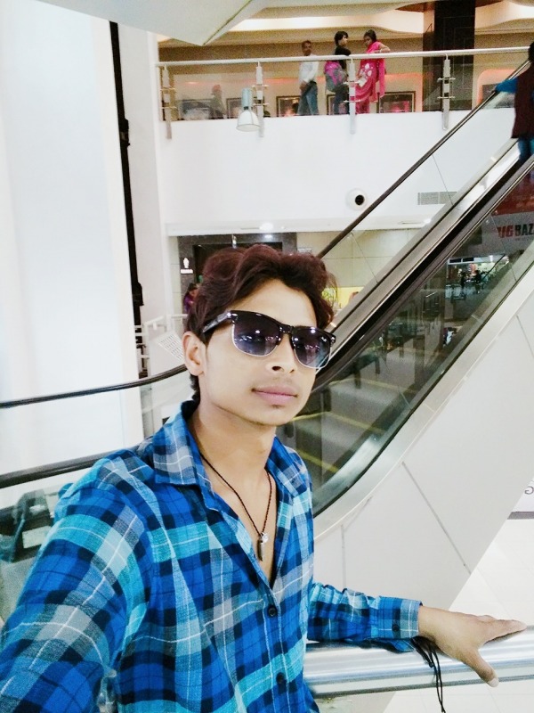 Tasleem Khan