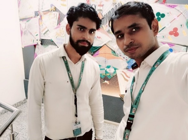 Nitin Sharma Taking Selfie With His Friend