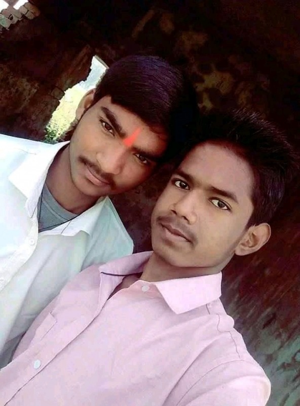 Akshay Kashyap With His Friend
