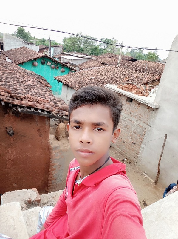 Umesh Chandi Taking Selfie