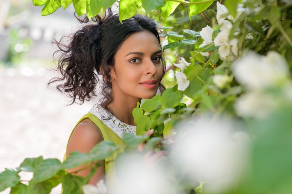 Picture Of Bidita Bag In Green Dress